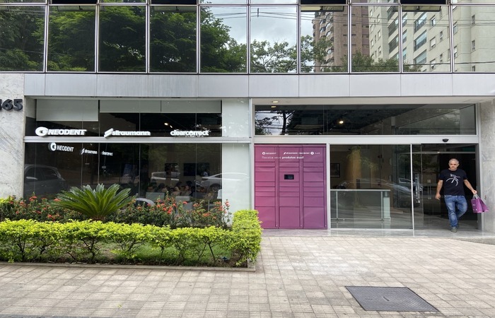 Além da loja para venda de produtos da marca, a nova filial em Belo Horizonte abriga um centro de distribuição Créditos: Divulgação/Neodent